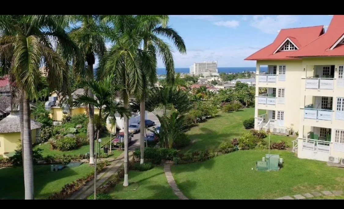 Mystic Mountain Apartment Ocho Rios